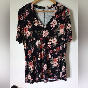 Torrid Floral V-Neck Knit Top Size 00